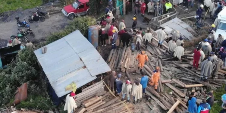 Nove pessoas são resgatadas após deslizamento de mina na Colômbia