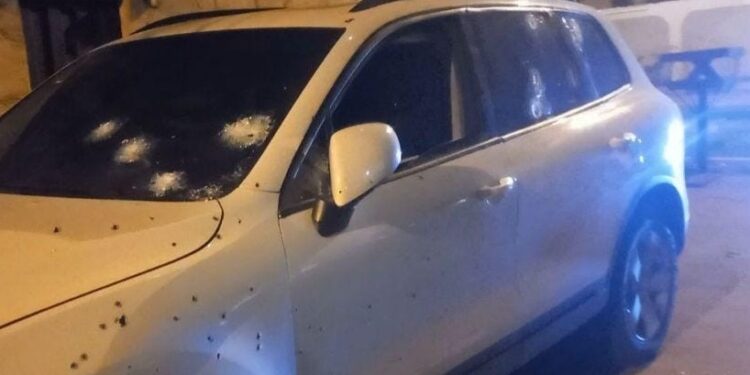 Casa e carro de policial são fuzilados com mais de 100 disparos na fronteira Brasil – Paraguai