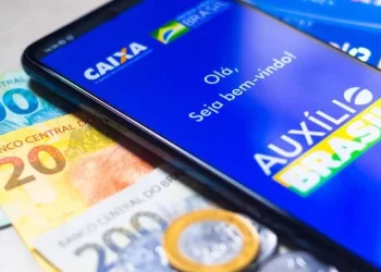 Consignado do Auxílio Brasil: o que pensa quem vai pegar empréstimo e quem vai passar longe