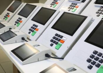 Defesa de Bolsonaro diz ao TSE que ataque às urnas é ‘opinião política’ e nega propaganda antecipada