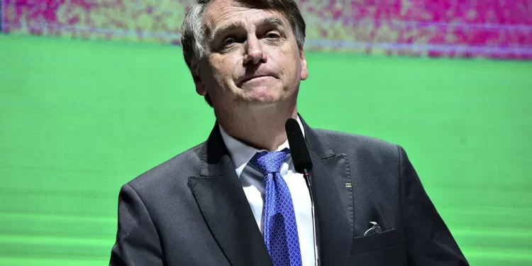 Comentarista de política e economia da GloboNews. Cobre os bastidores das duas áreas há 30 anos