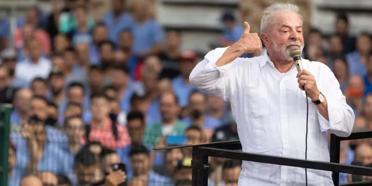 Contra armadilha de 2018, QG de Lula cogita escalar pastores para combater fake news sobre igrejas