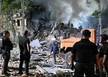 Bombardeios russos deixam 4 mortos na cidade ucraniana de Kharkiv