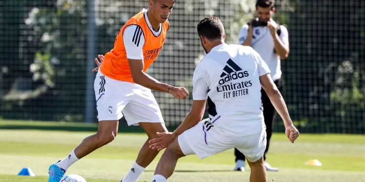 Real Madrid acerta empréstimo de Reinier para o Girona