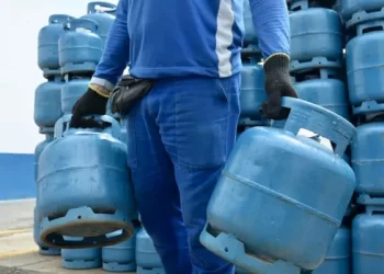 Como faço para receber o Auxílio Gás? Famílias inscritas no Cadastro Único para Programas Sociais do governo federal