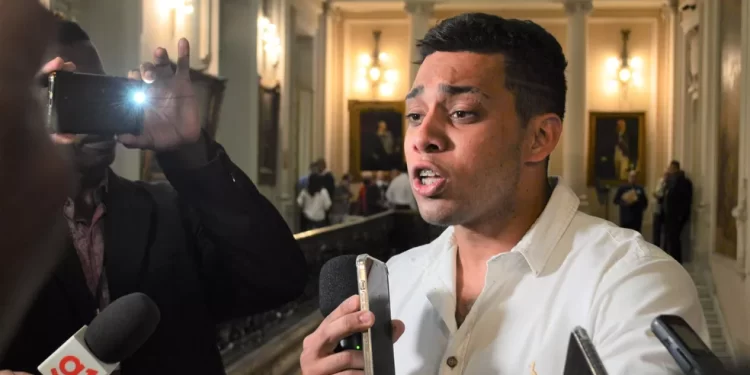 Conselho de Ética vota relatório que pede a cassação do mandato de Gabriel Monteiro