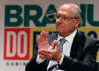 Alckmin anuncia nomes da transição para o Governo Lula
