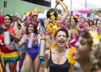 Carnaval: 476 blocos se cadastram para desfilar em BH em 2023