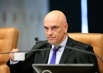 Moraes vai homenagear comandantes da PM por atuação nas eleições