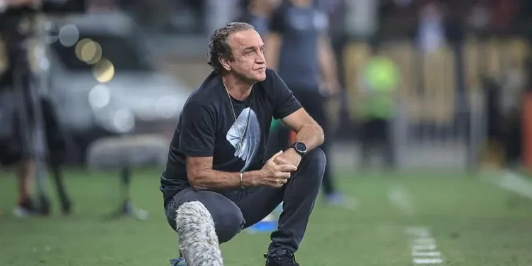 Atlético anuncia saída do técnico Cuca