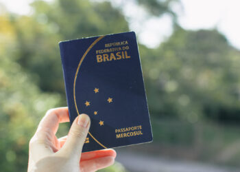 Por falta de dinheiro Policia Federal suspende emissão de Passaportes