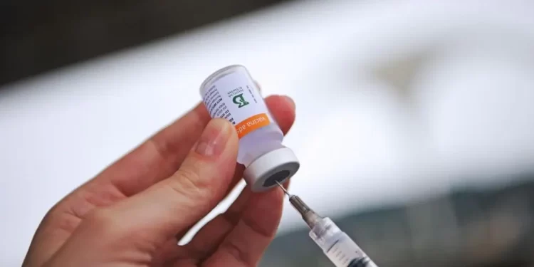 Covid-19: BH registra falta de vacina CoronaVac, usada para imunizar crianças