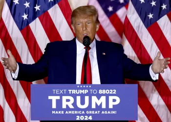 Trump anuncia pré-candidatura à presidência dos EUA em 2024