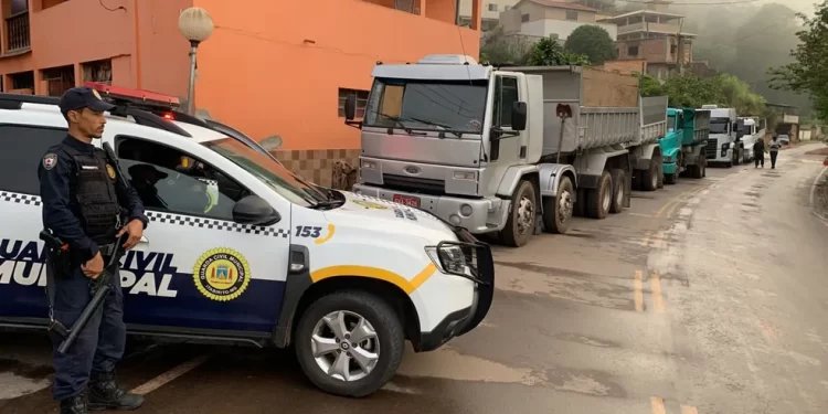 Homens são presos em flagrante por mineração ilegal em Itabirito, na Região Central de MG