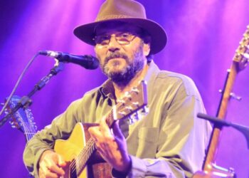 Almir Sater se apresenta no Palácio das Artes, em Belo Horizonte