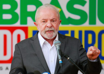 Lula anuncia ministros do seu governo; confira os primeiros nomes