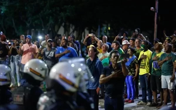 Clima de guerra a 20 dias da posse de Lula eleva tensão em Brasília
