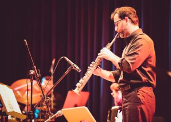 Músico de  Nova Odessa SP  vence  “Festival de Música 100 anos de Rádio no Brasil”