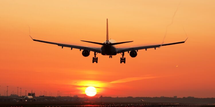 Greve dos pilotos e comissários pode impactar retomada do turismo no Brasil