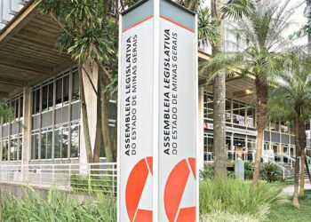 Deputados mineiros aprovam reajuste de 37% e salário vai para R$ 34,7 mil