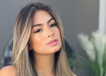 Quem é Julia Puzzuoli que está roubando a cena na Farofa da Gkay