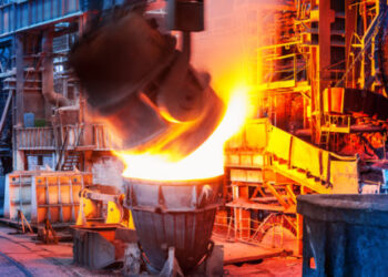 Usiminas confirma que 15 funcionários terceirizados foram internados após vazamento de gás