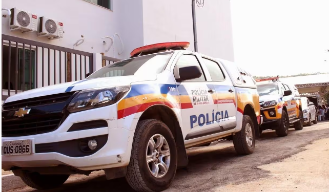 Homem vê companheira dançando com outro em festa e mata adversário por ciúmes