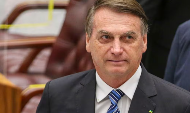 Jair Bolsonaro altera visto para prolongar sua passagem pelos EUA