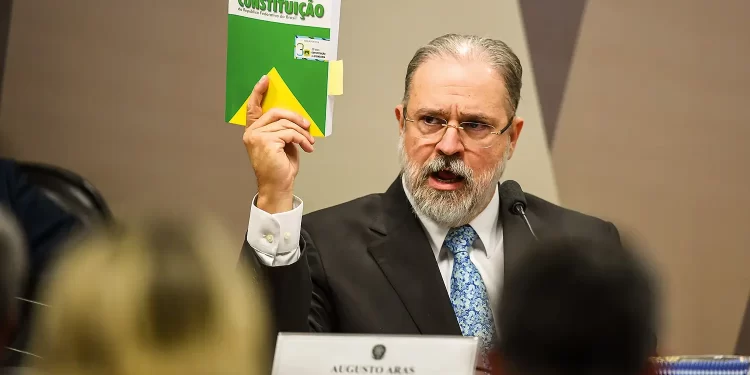 Procurador Geral da República  diz que tem 40 denúncias prontas contra participantes de atos de vandalismo