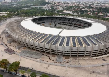 Prefeito de BH propõe que nome de avenida no entorno do Mineirão mude para ‘Rei Pelé’