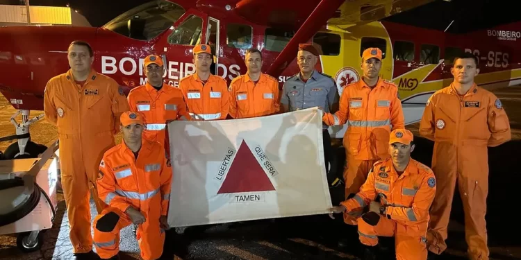 Bombeiros de MG integram comitiva brasileira que vai ajudar nas buscas por vítimas de terremoto na Turquia