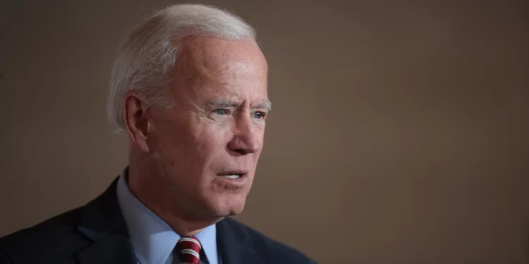 Presidente dos Estados Unidos fez cirurgia para remover pequeno câncer; Diz médico