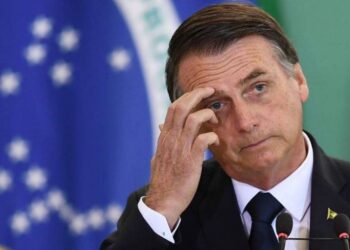 TCU determina que Bolsonaro não use e nem venda joias entregues por sauditas
