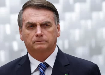 De volta pra sua terra; Bolsonaro chega amanhã no Brasil. Esquema de segurança deve mobilizar mais de 500 policiais