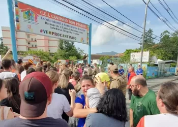 Quatro crianças são mortas em ataque a creche em Santa Catarina