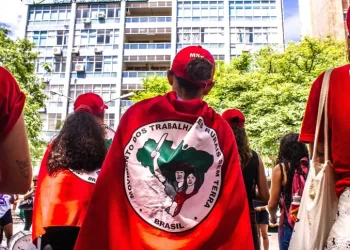 MST anuncia invasão de três áreas na Bahia após deixar terreno da Embrapa em Pernambuco
