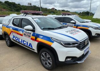 Em Governador Valadares criança encontra maconha em quadra de escola após pensar que era ‘bombinha’