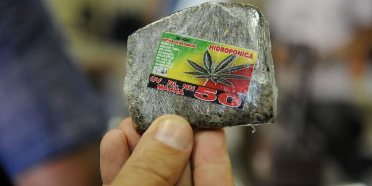 STF retoma julgamento sobre porte de drogas; entenda o que está em discussão