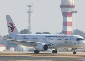 Avião chinês criado para competir com Boeing e Airbus não é tão “doméstico” assim; entenda