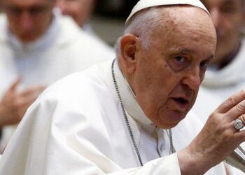 Papa Francisco vai ao hospital para exames, informa mídia italiana