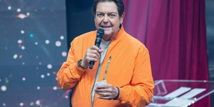 Faustão está internado no hospital Albert Einstein, em SP