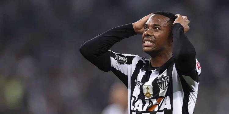 STJ nega pedido de defesa e avança processo para ex- jogador Robinho cumprir pena no Brasil