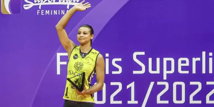Walewska, campeã olímpica pela seleção de vôlei, morre aos 43 anos