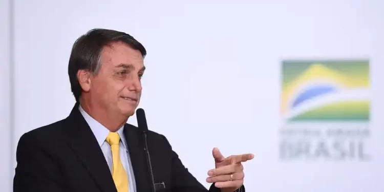 Base quer convocar Bolsonaro para prestar depoimento na CPMI de 8 de janeiro