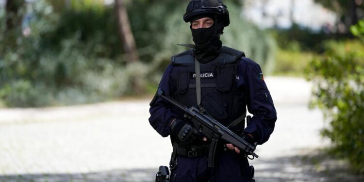 Sistema de Segurança Interna de Portugal eleva grau de ameaça terrorista  para significativo