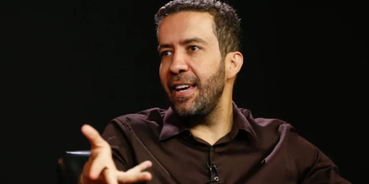 Em livro, André Janones conta que inventou informações para ‘desestabilizar’ Bolsonaro