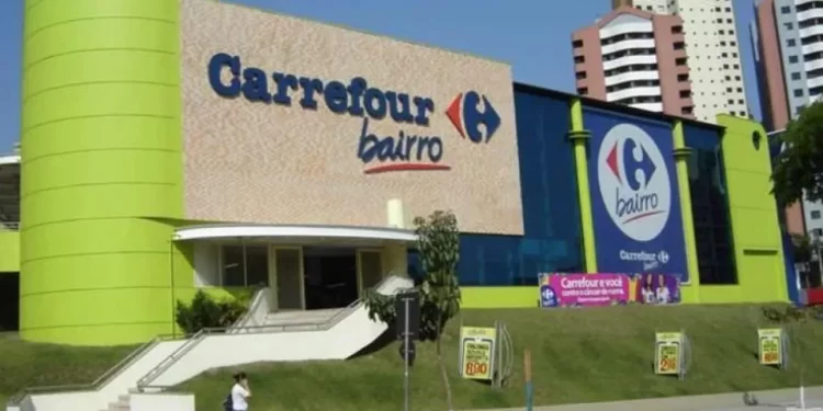 Carrefour fechará 16 lojas em BH e devolverá imóveis ao DMA, donos do Epa
