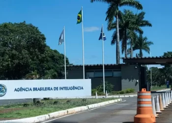 Ministros do STF, servidores e advogados foram monitorados ilegalmente pela Agência de Inteligência