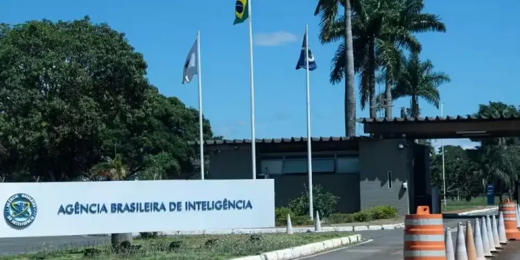 Ministros do STF, servidores e advogados foram monitorados ilegalmente pela Agência de Inteligência