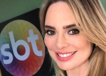 Sem trabalho e com pouco dinheiro, Rachel Sheherazade estava de malas prontas para voltar pra Paraíba